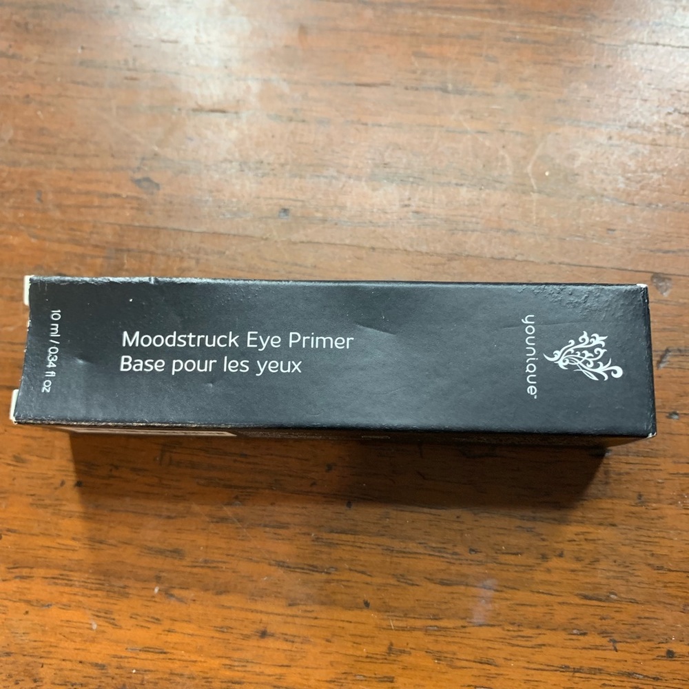 Younique brand eye primer